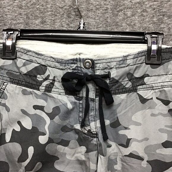 VTG Nike Sportswear Womens Med Capri Camo Cargo Pants Camouflage Cotton Y2K - Picture 4 of 14